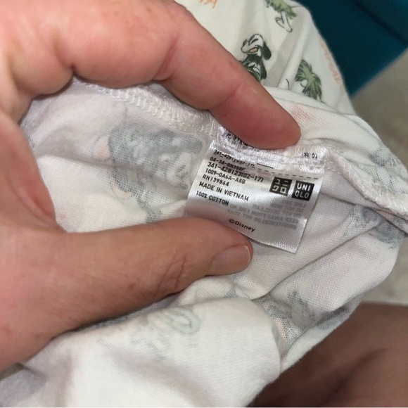 Disney Hawaii uniqlo ut Mickey Minnie Mouse t-shirt large L like new 100% cotton - Picture 8 of 8